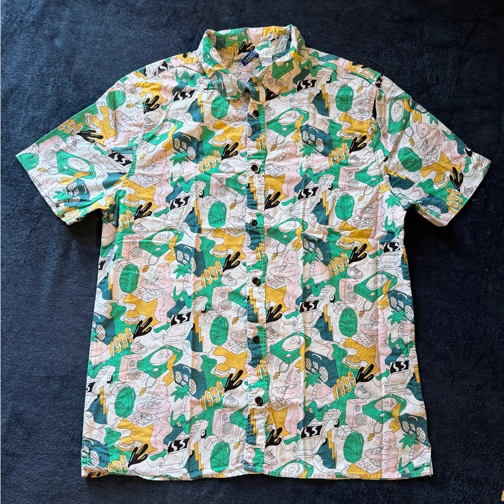 H&M Divided Men's Lightweight short sleeve Button up Retro Print Shirt